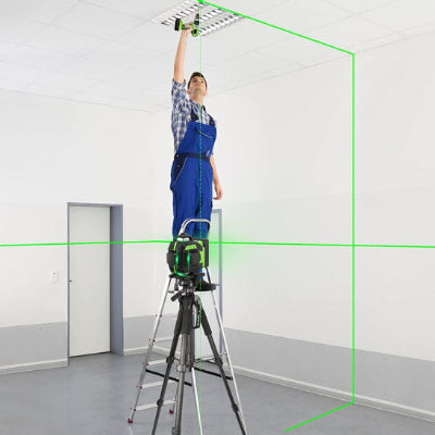 Homme plafond visse plaque ligne niveau laser