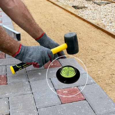 Nivellement paves carres et rectangle niveau a cheval
